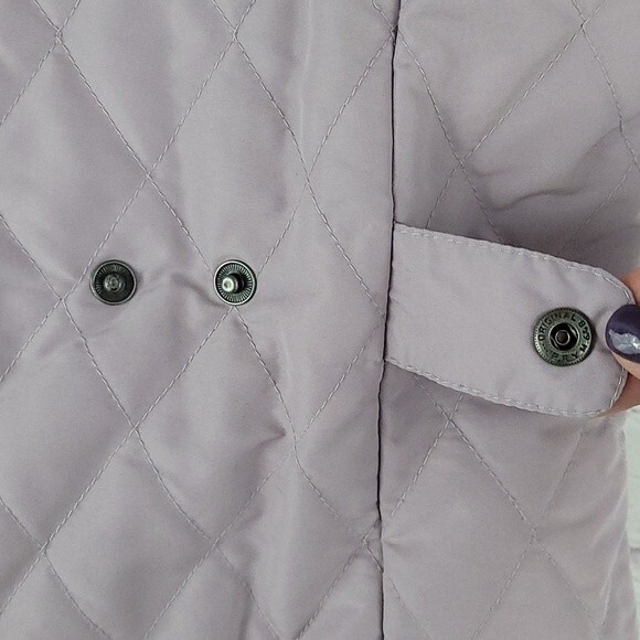 Eddie Bauer Purple Quilt Pattern Vest With Zipper Closure. Size Extra Large. - Picture 8 of 10